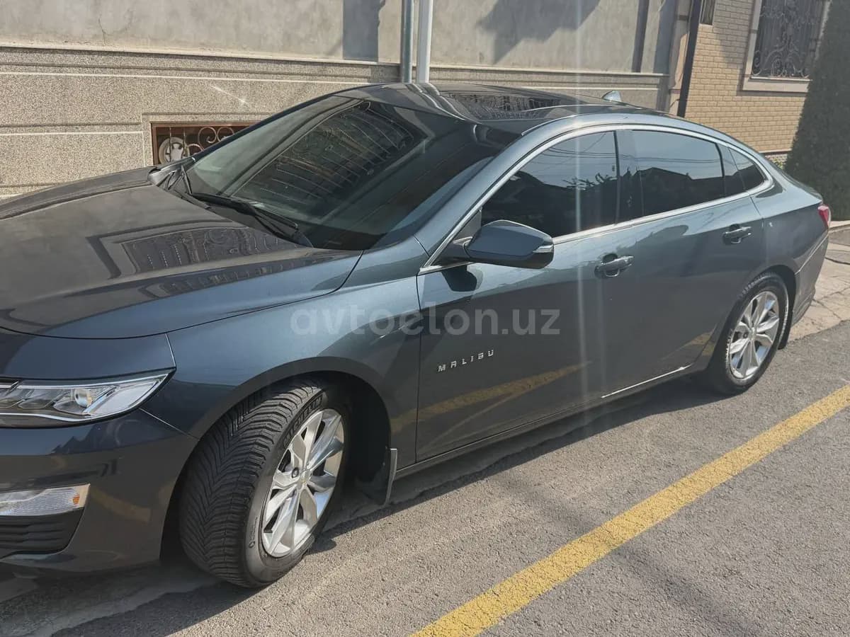 Chevrolet Malibu 2 2021 — 3