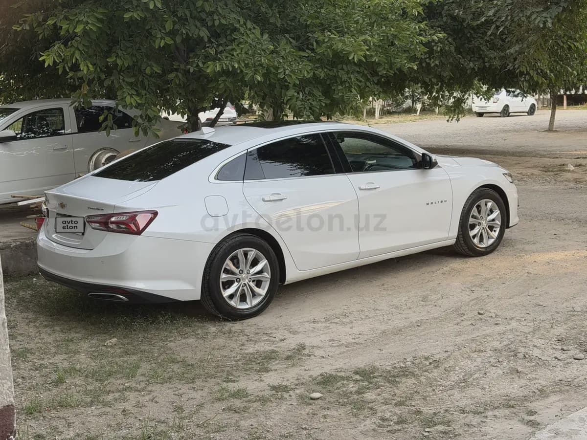 Chevrolet Malibu 2 2020 — 2