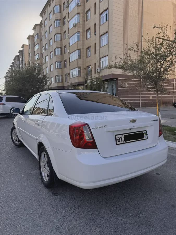 Chevrolet Lacetti, 3 позиция 2013 — 4