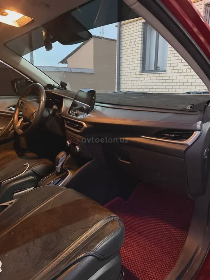 Chevrolet Tracker 2 2025 — 3