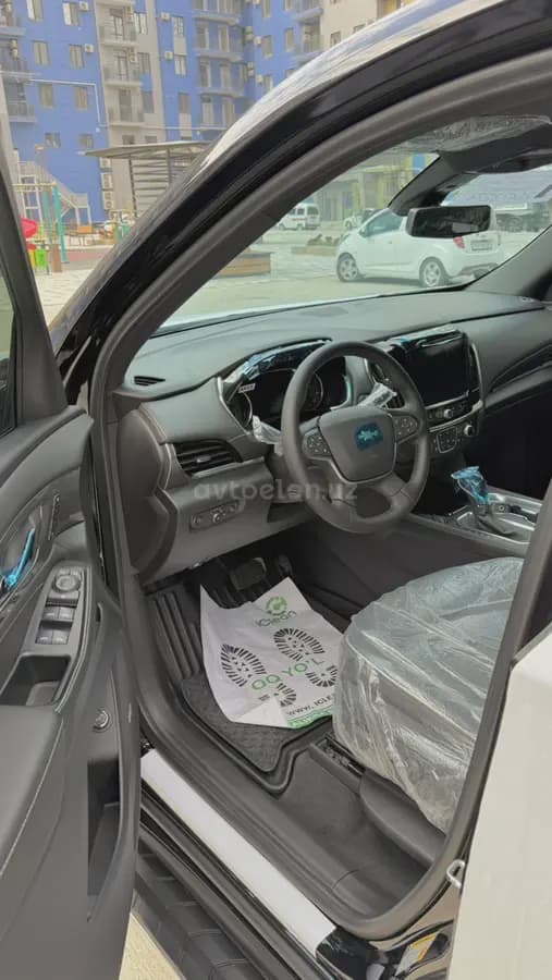 Chevrolet Traverse 2023 — 3