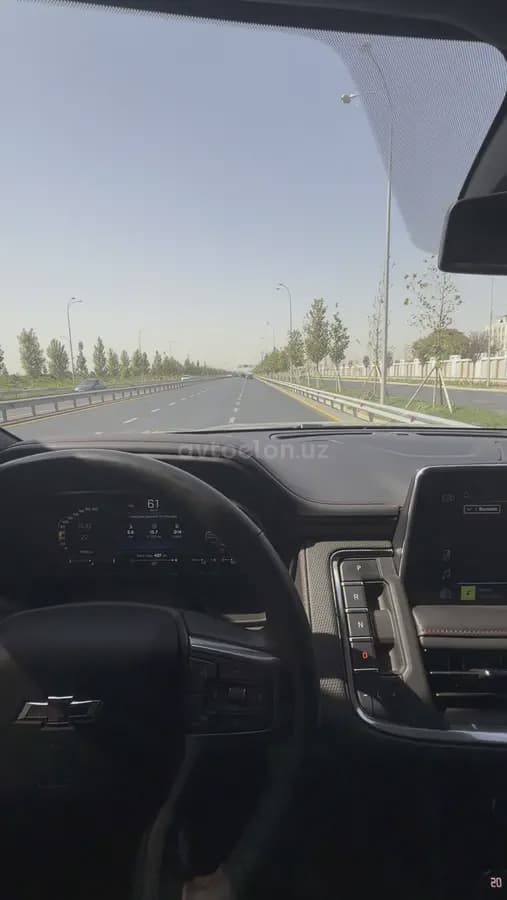 Chevrolet Tahoe 2023 — 3
