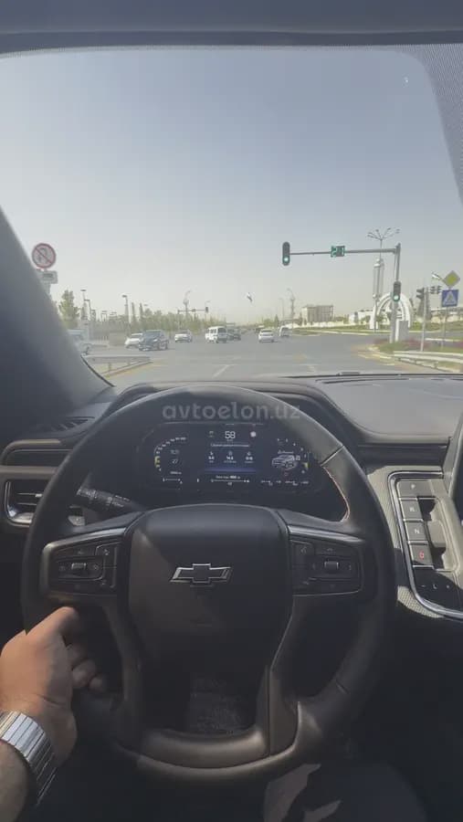 Chevrolet Tahoe 2023 — 4