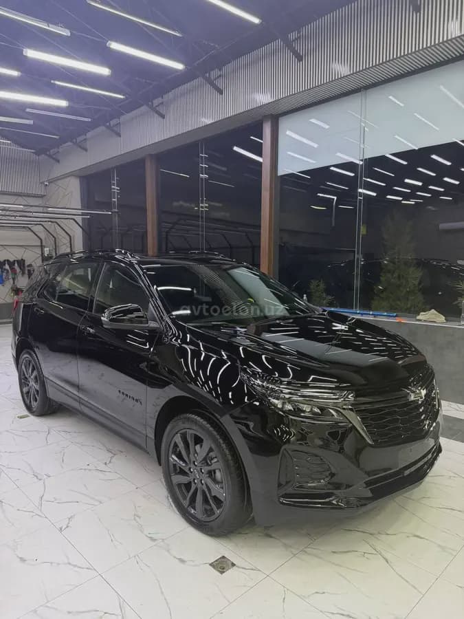 Chevrolet Equinox 2023 — 1