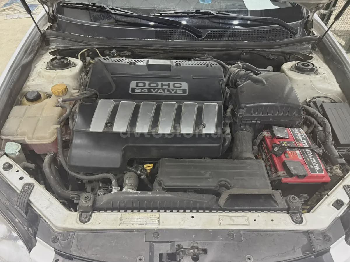 Chevrolet Epica, 2 позиция 2010 — 2