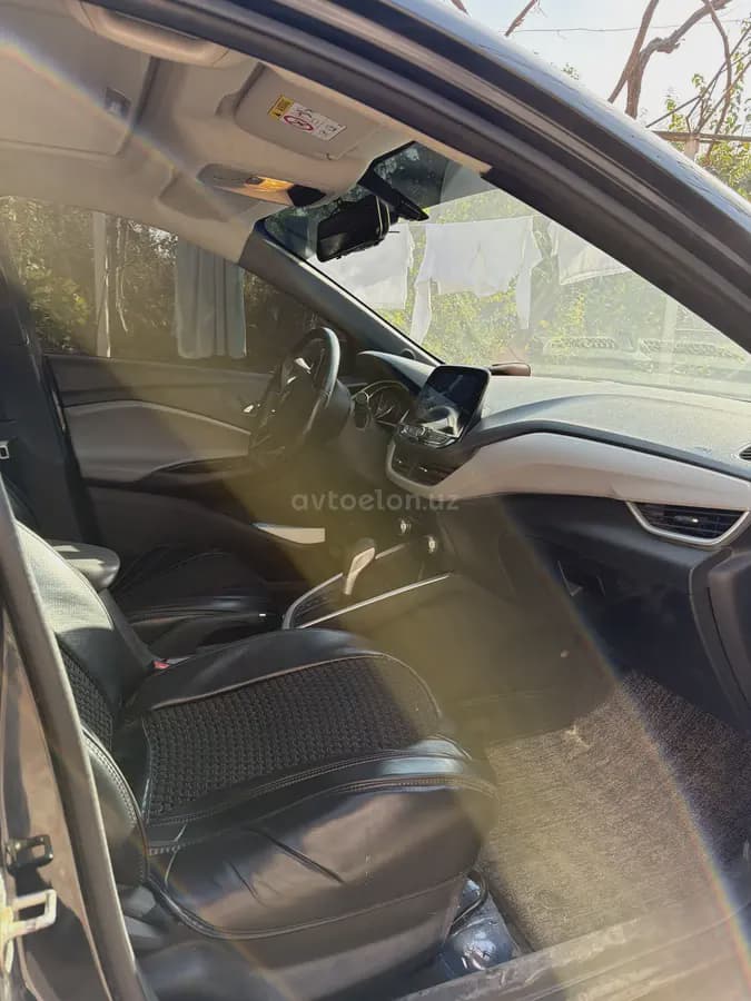 Chevrolet Onix 2023 — 5