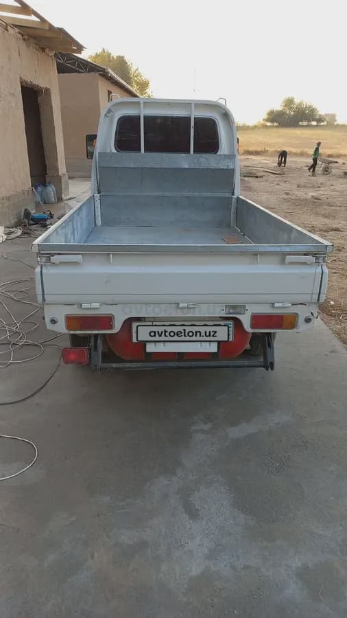 Chevrolet Labo 2025 — 2