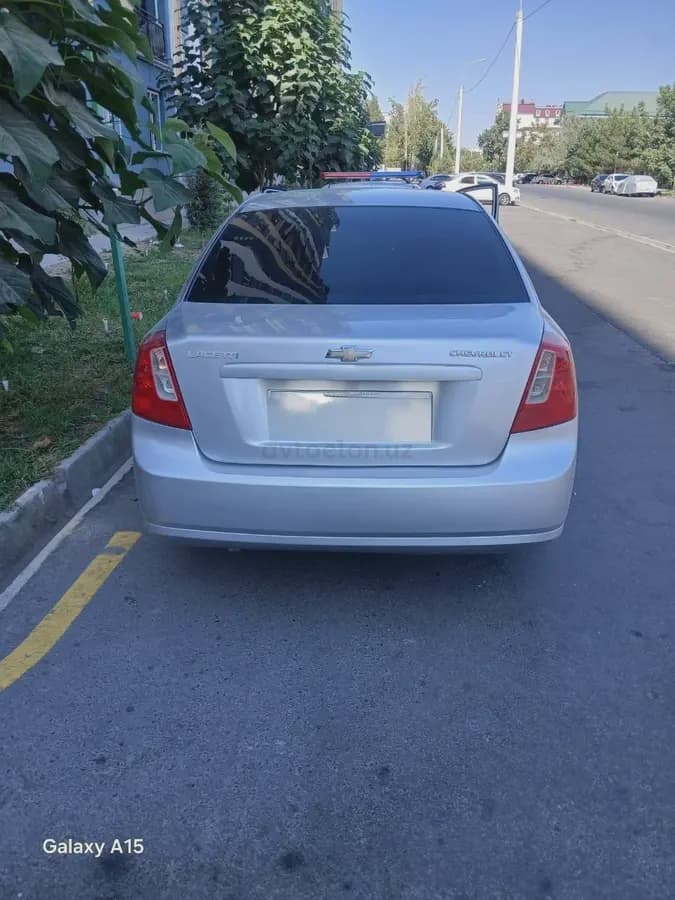Chevrolet Gentra, 1 позиция Газ-бензин 2015 — 2