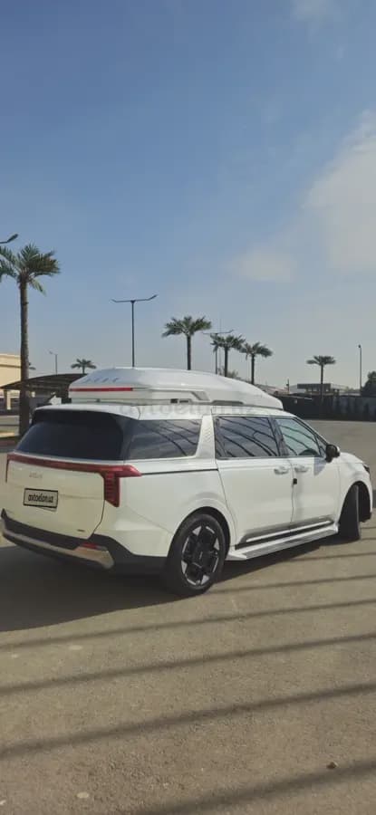 Kia Carnival 2025 — 2