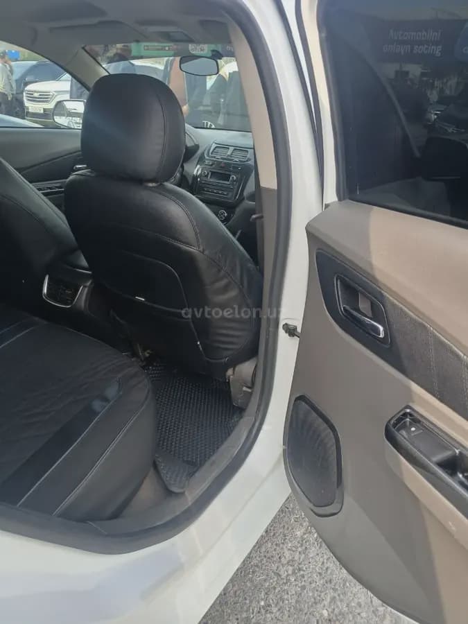 Chevrolet Cobalt, 4 позиция 2024 — 4