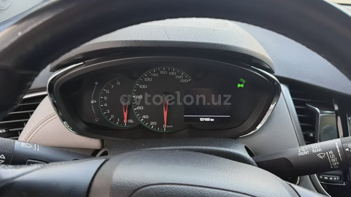 Chevrolet Tracker, 3 позиция 2019 — 2