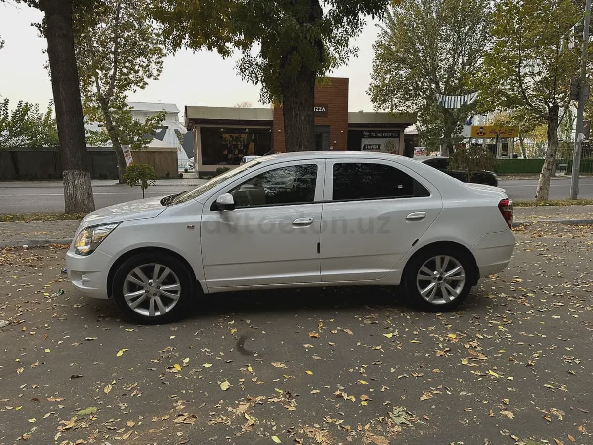 Chevrolet Cobalt, 4 позиция 2020 — 3