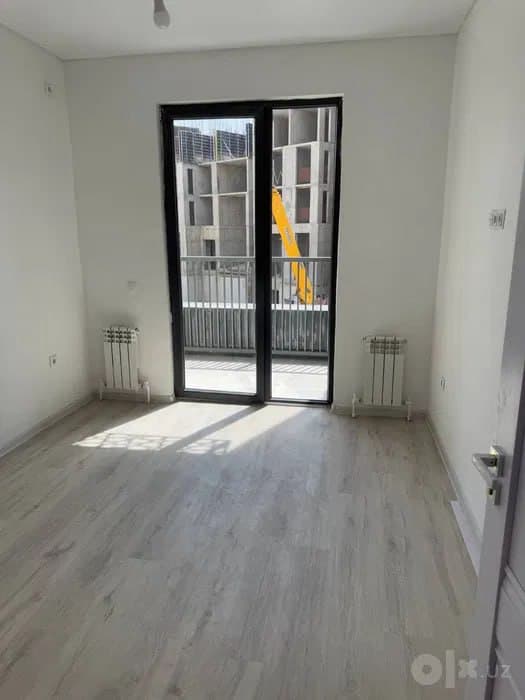 Assalom Jomiy Golden House. 2 комнатная 42м2 с ремонтом и кадастром — 1