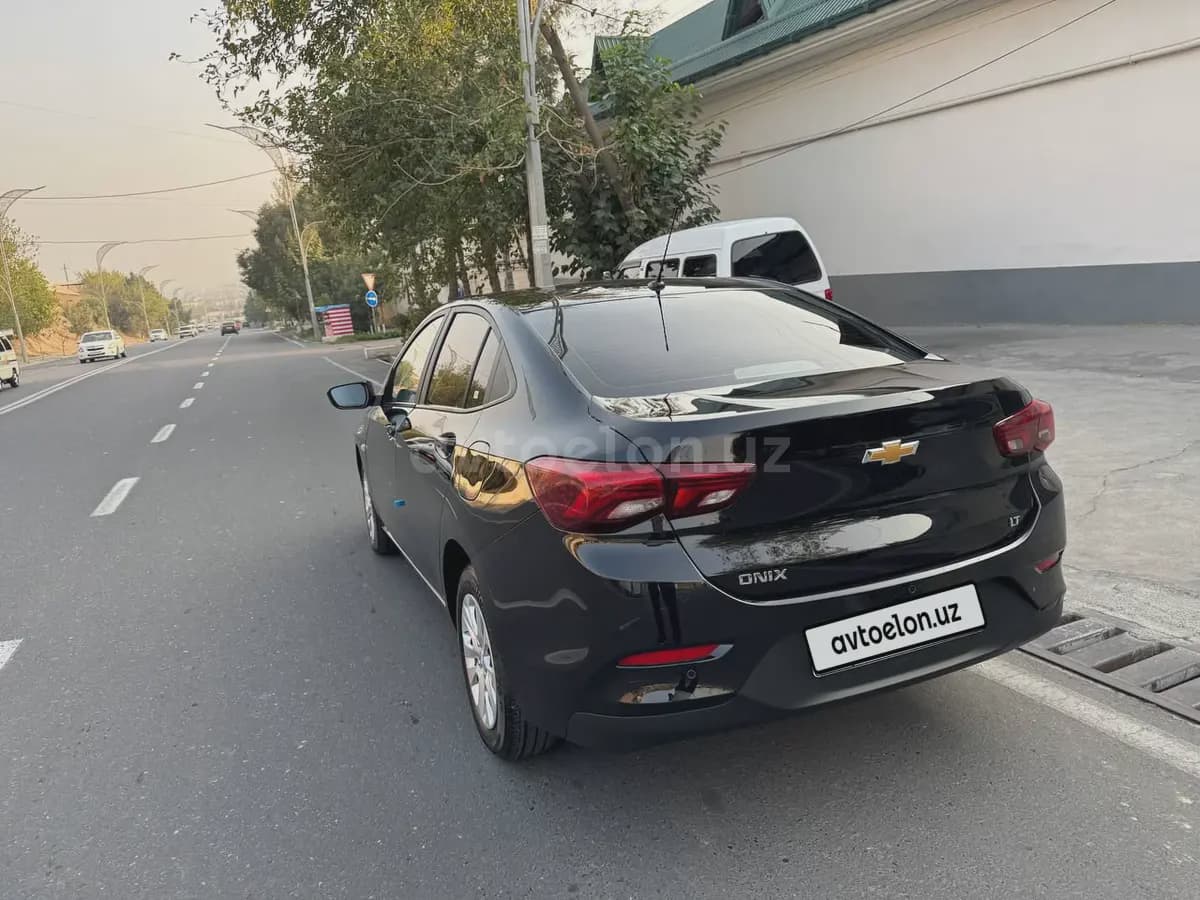 Chevrolet Onix 2024 — 5
