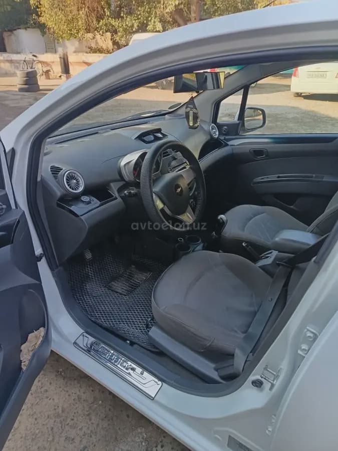 Chevrolet Spark, 3 позиция 2020 — 4