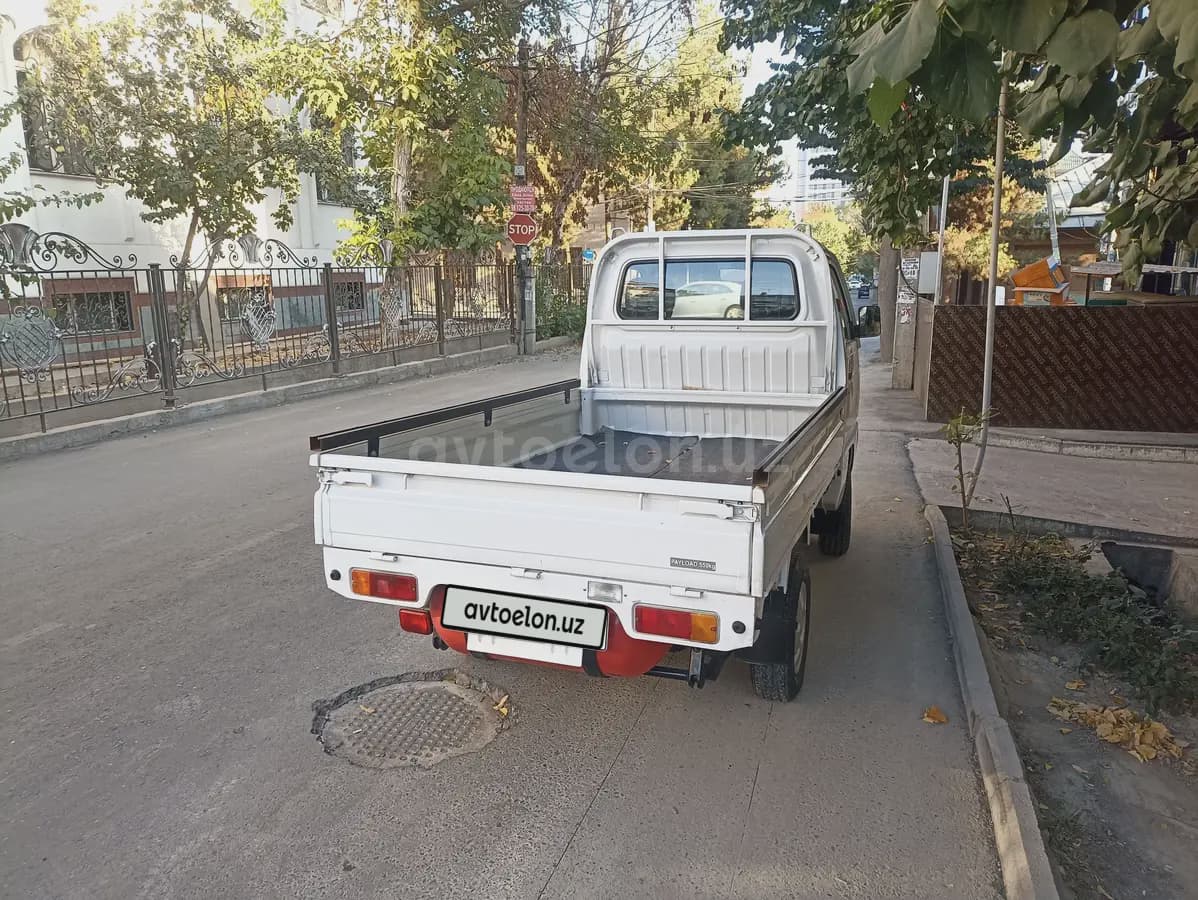 Chevrolet Labo 2024 — 2
