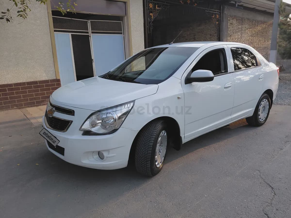 Chevrolet Cobalt, 2 позиция 2015 — 2
