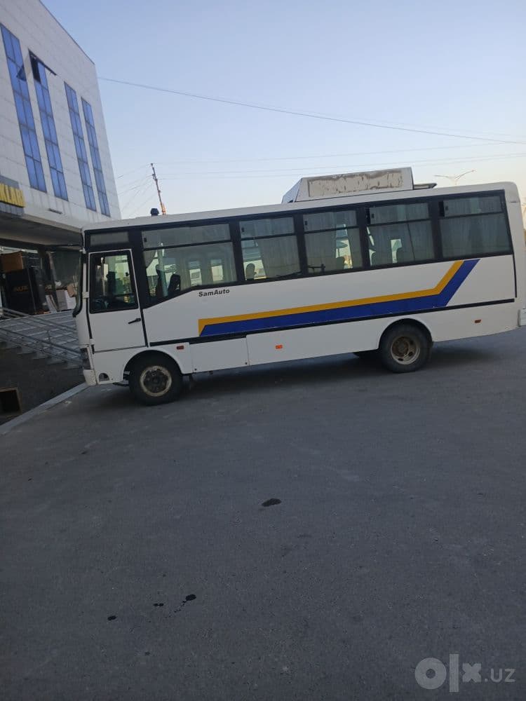 Avtobus Isuzu Np21 sotiladi 2007 tasolda mator zadnimos zoʻr — 4