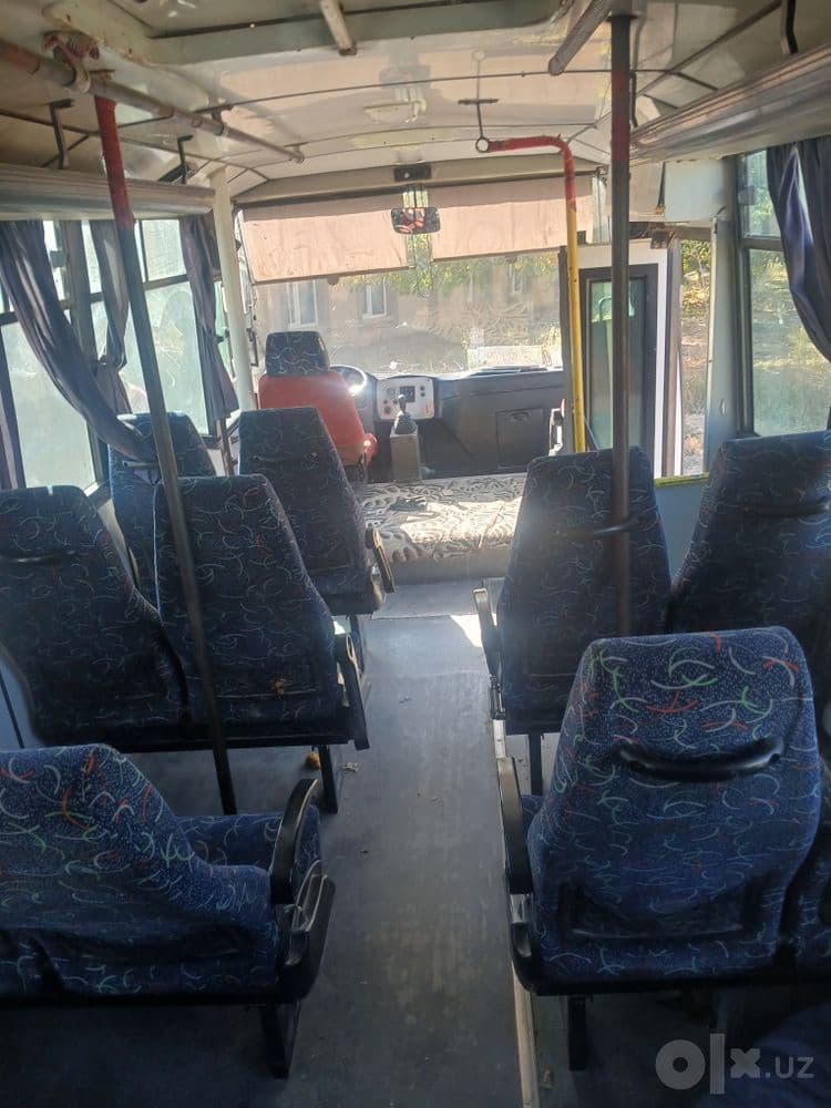 Avtobus Isuzu Np21 sotiladi 2007 tasolda mator zadnimos zoʻr — 7