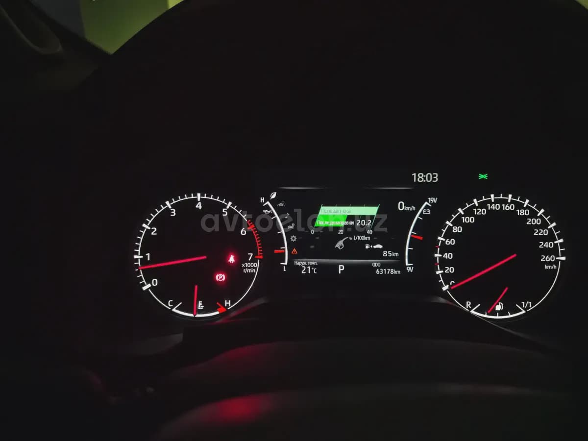 Toyota Land Cruiser 300 Prestige V8 2022 — 3
