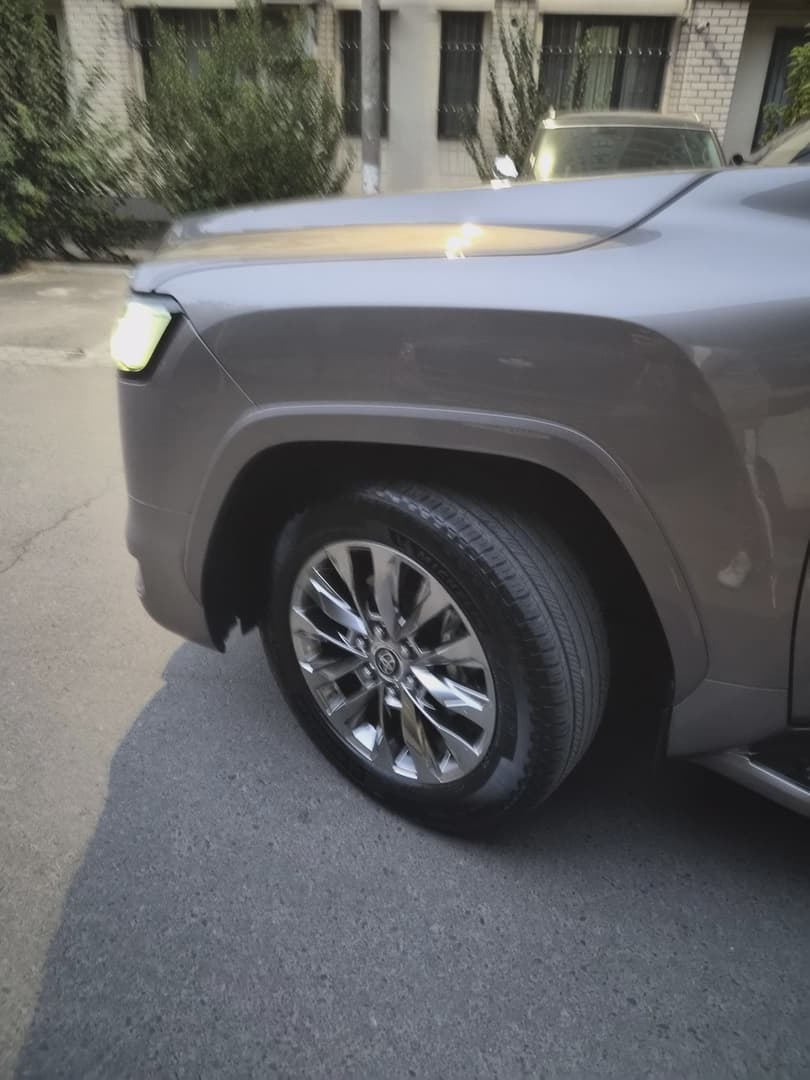 Toyota Land Cruiser 2022 — 8