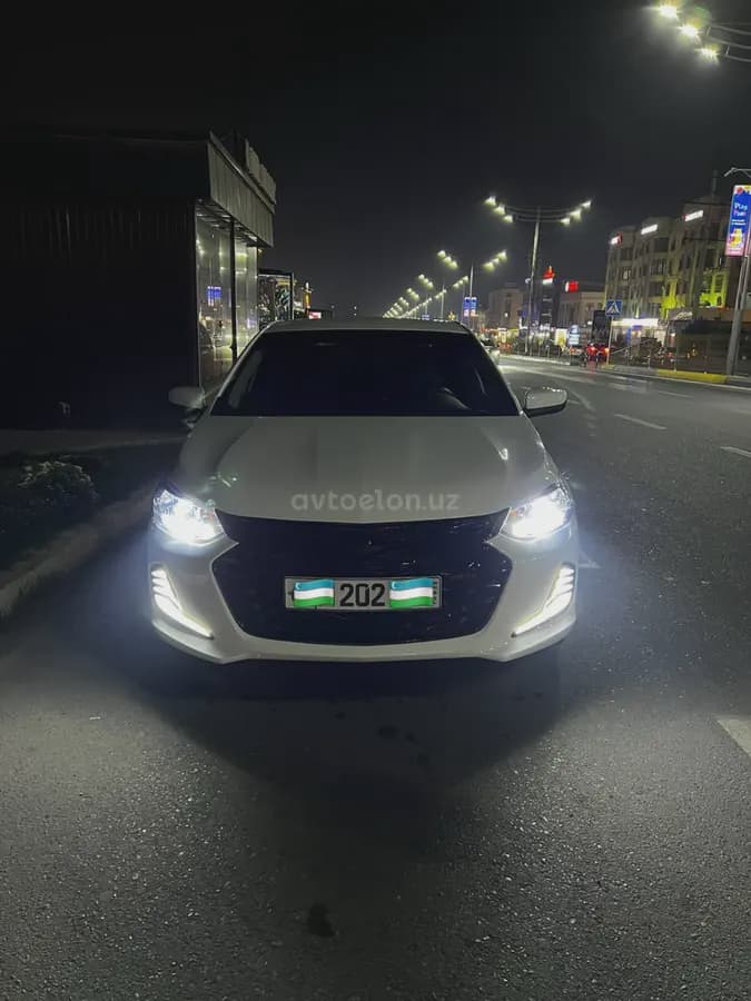 Chevrolet Onix 2024 — 1