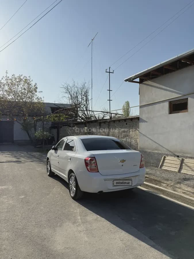 Chevrolet Cobalt, 4 позиция 2023 — 3