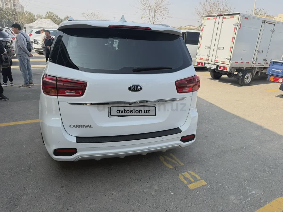Kia Carnival 2019 — 2