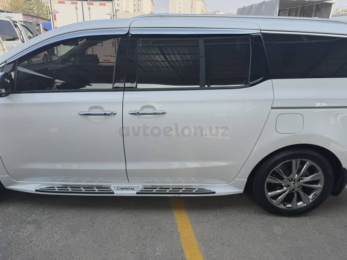 Kia Carnival 2019 — 3