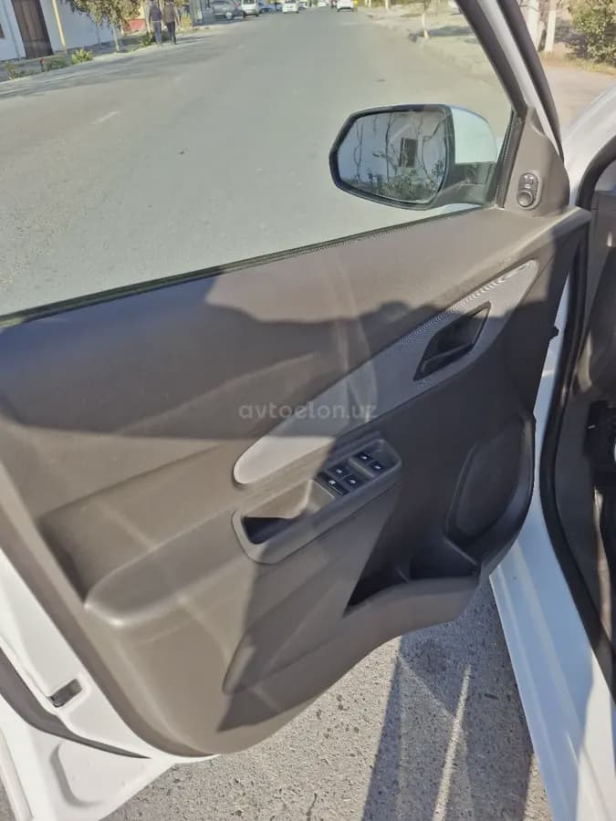 Chevrolet Cobalt, 2 позиция 2019 — 3