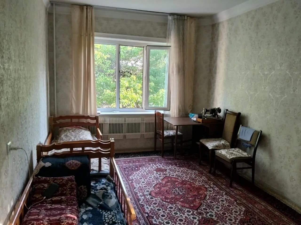 Shayxontohur tumani, Ibn Sino — 1