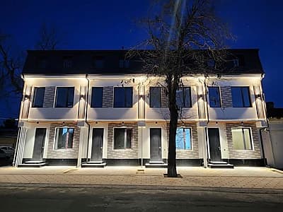Продаётся таунхаусы с кадастром от Застройщика 135 м² (5 комнат) — 1