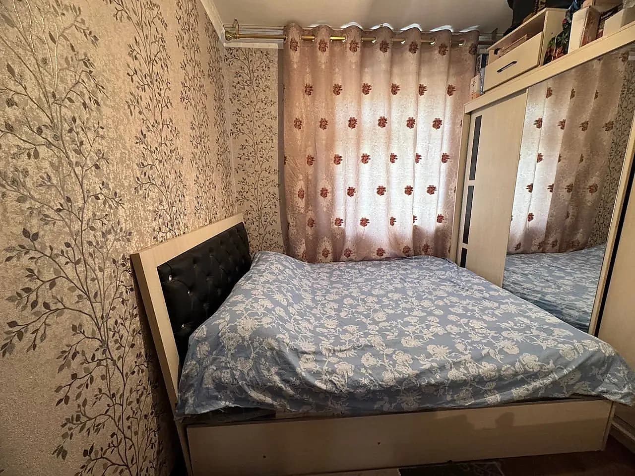 Uy srochniy sotiladi 68kv 3 xonali