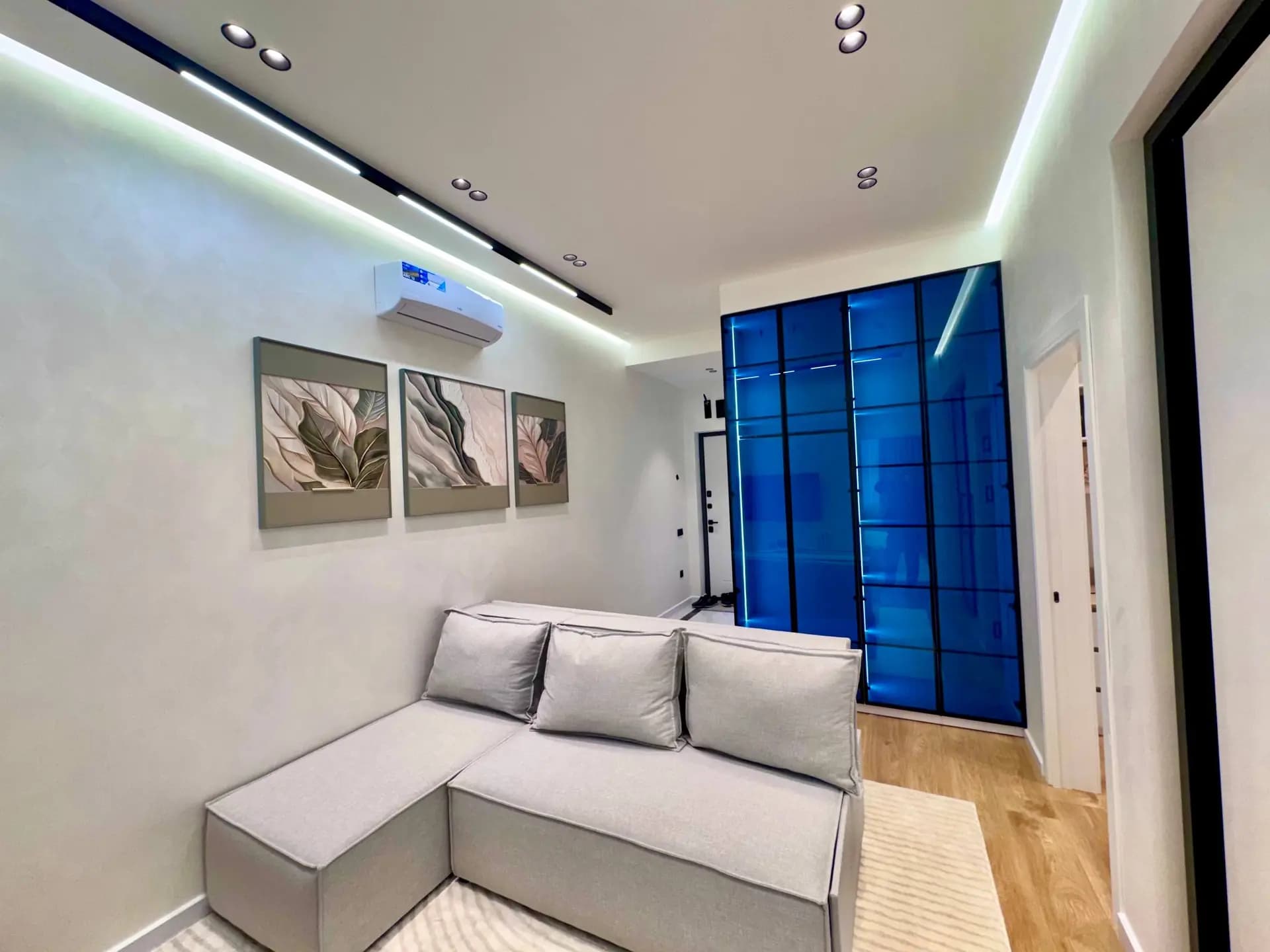 Продаётся 3-х комнатная квартира в ЖК Vegas Tower  Ориентир: Шота Руставели, Братская могила, — 1