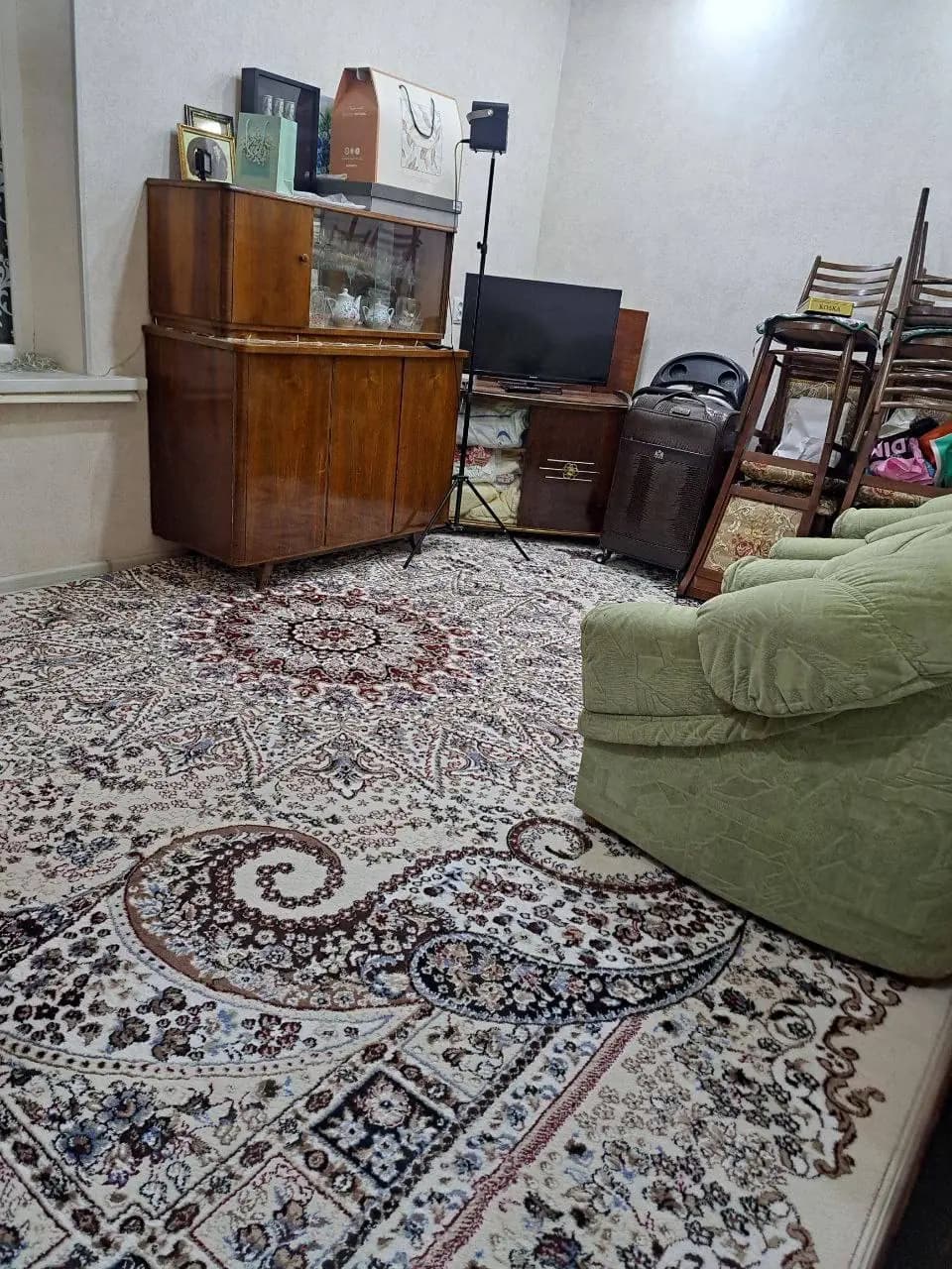 Buyuk Ipak yo’li metrosi yaqinida 2 xona — 1