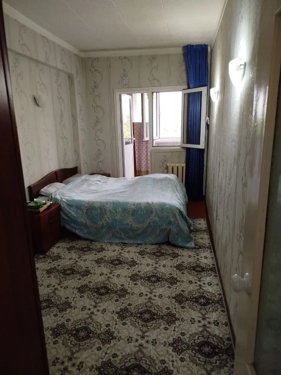 Алайский бозор ва Метро йонида 2 хонали уй жихозлари бор — 1