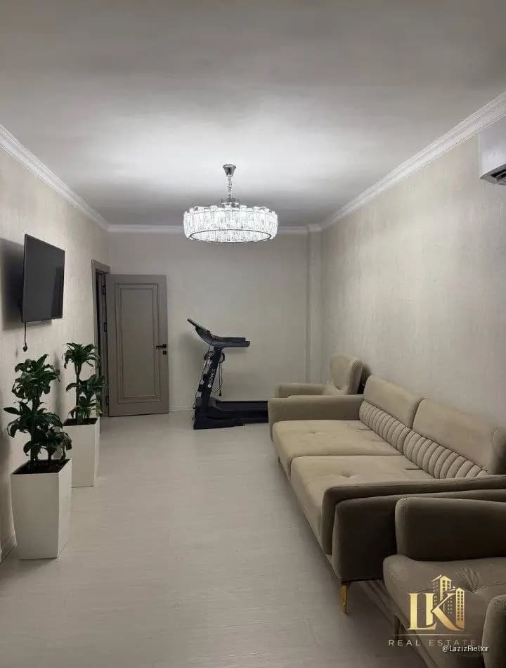 #9800 Продаётся: 🏠🏠🏠🏠🏠 Юнусабадский район Ц-6 метро Минор ор-р: "Lali" — 1