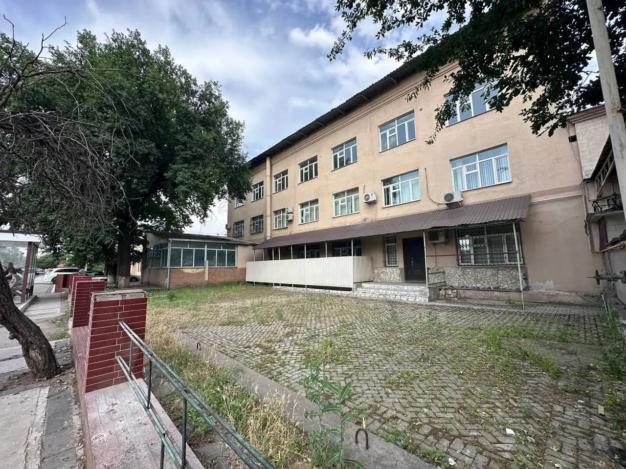 Продается или сдается в аренду территория 22 сотки 1850 м2 Мирабад Саракулька — 1