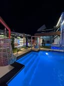 Dacha (BRENWOOD PENT HOUSE)
