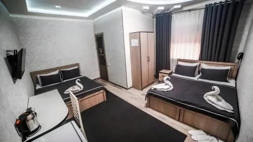 Hotel Madera — 1