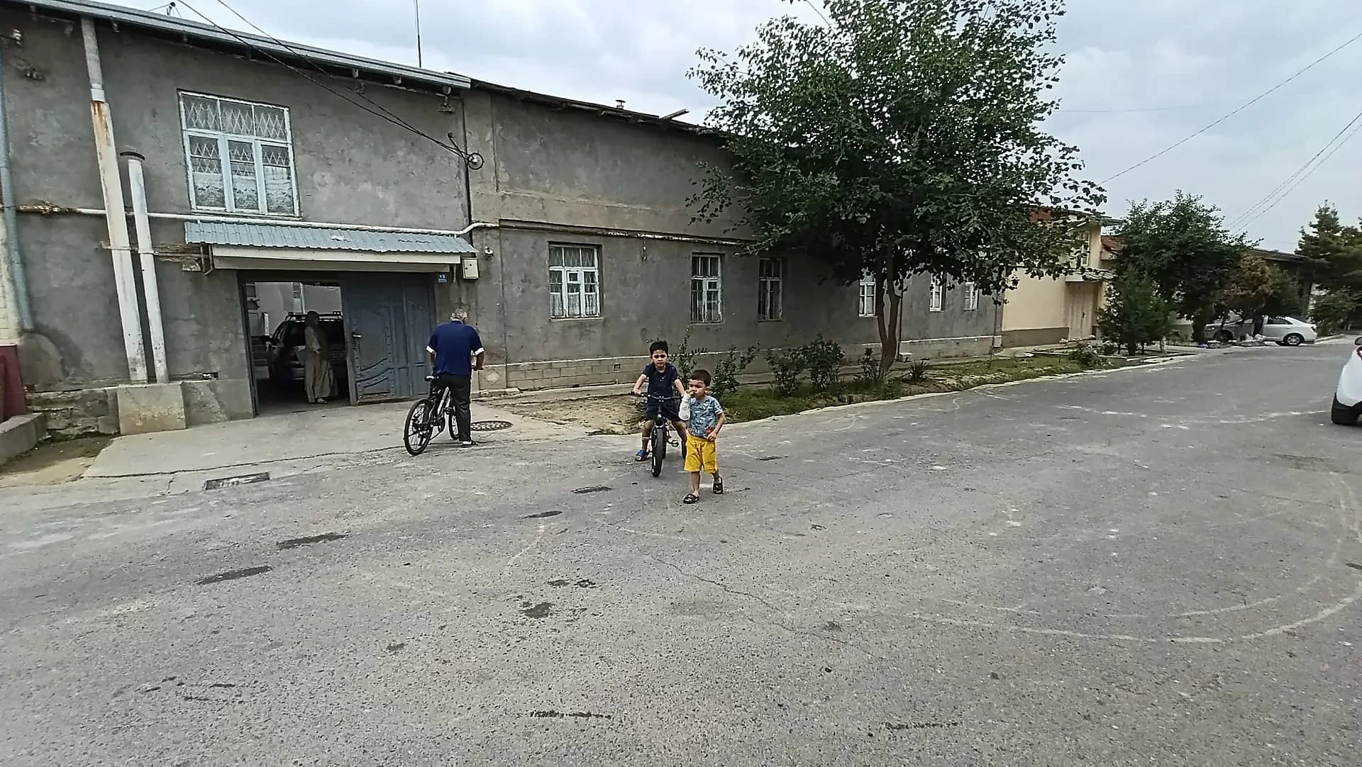 Shtab 3 dadil 15 uy 8.6 soʻtuv sotiladi