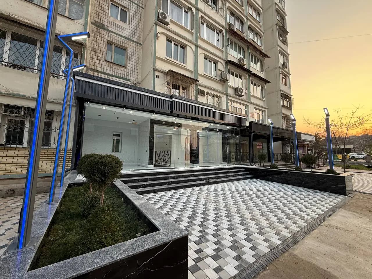 Продажа коммерческой недвижимости вдоль дороги Яшнабадский р-н  Ор-р Паркентский , Корзинка 130кв.м — 1
