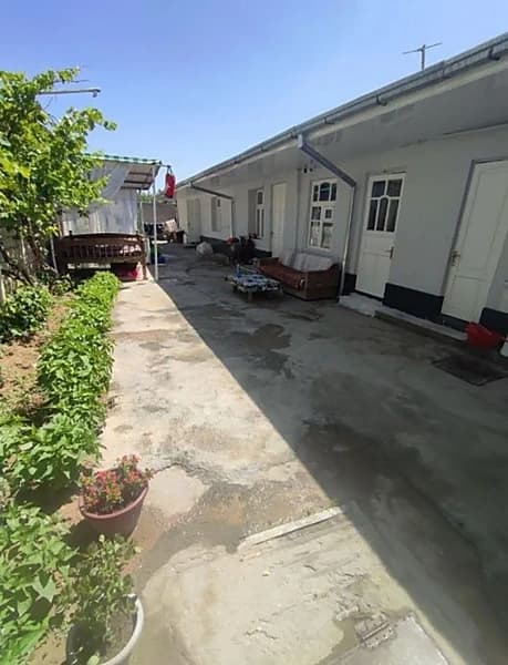 Qibray sentrda kadastr mahalla  Bugorda hovli — 1