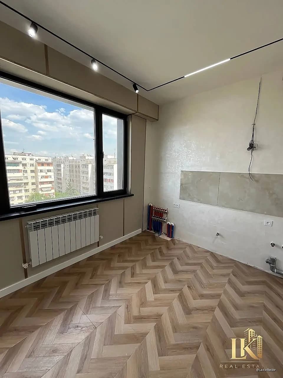 #9852 Продаётся: Яккасарайский район Ор-р : рынок Аския Новостройка Ж/К Askiya City
