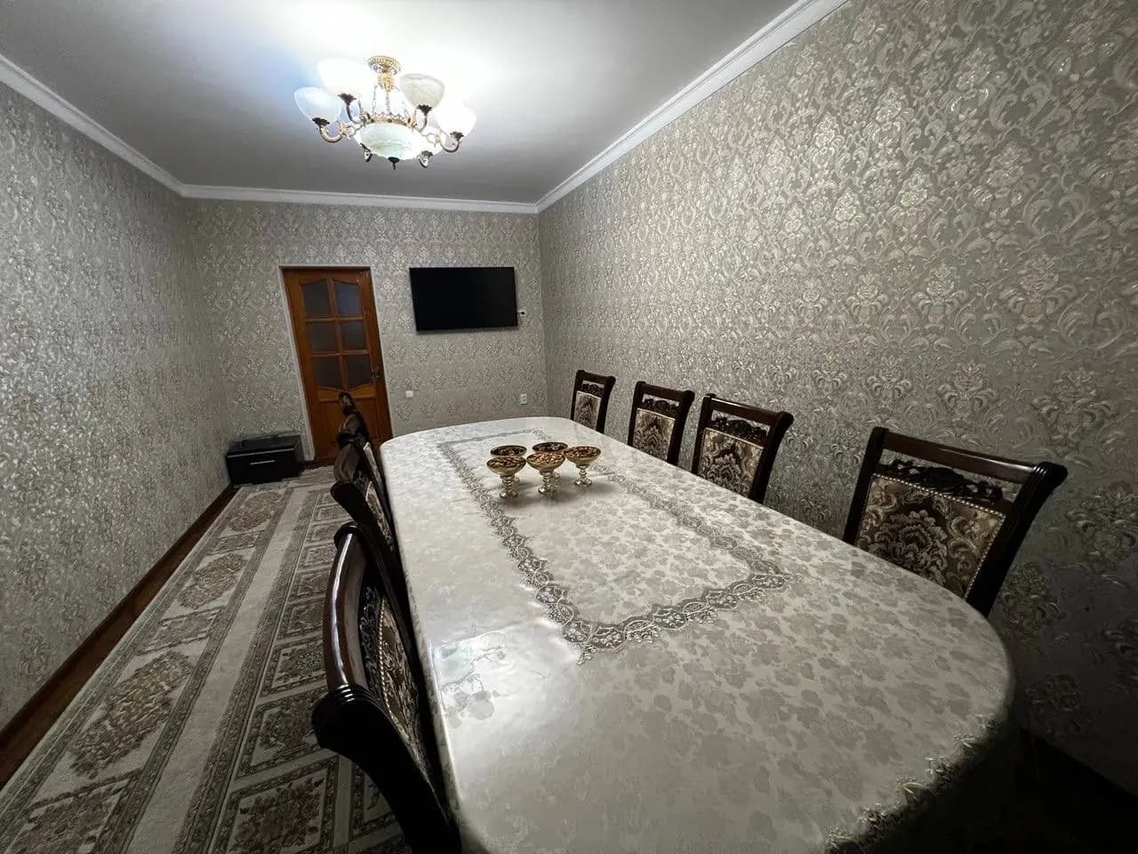 Паркентский м.Рийозий 3х комнатная — 1