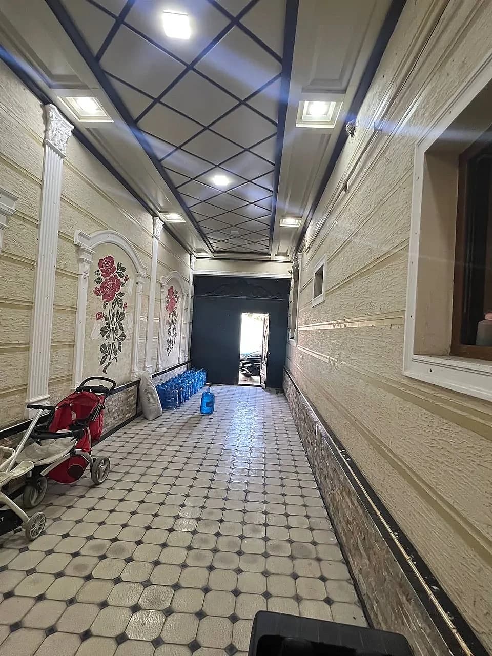 Hovli sotiladi — 1