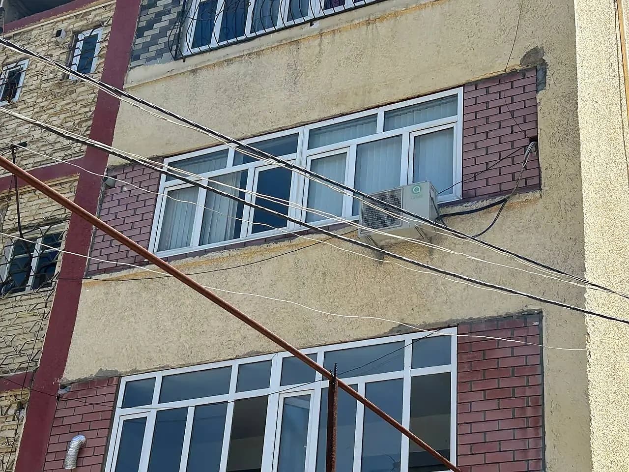 2 хона уй сотилади — 1