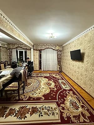Yunusobod 17 kv 4 xona Srochna arznon Narxda — 1