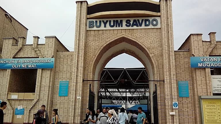 Ippodrom Do'stlik Bozoridan Do'kon Sotiladi — 1