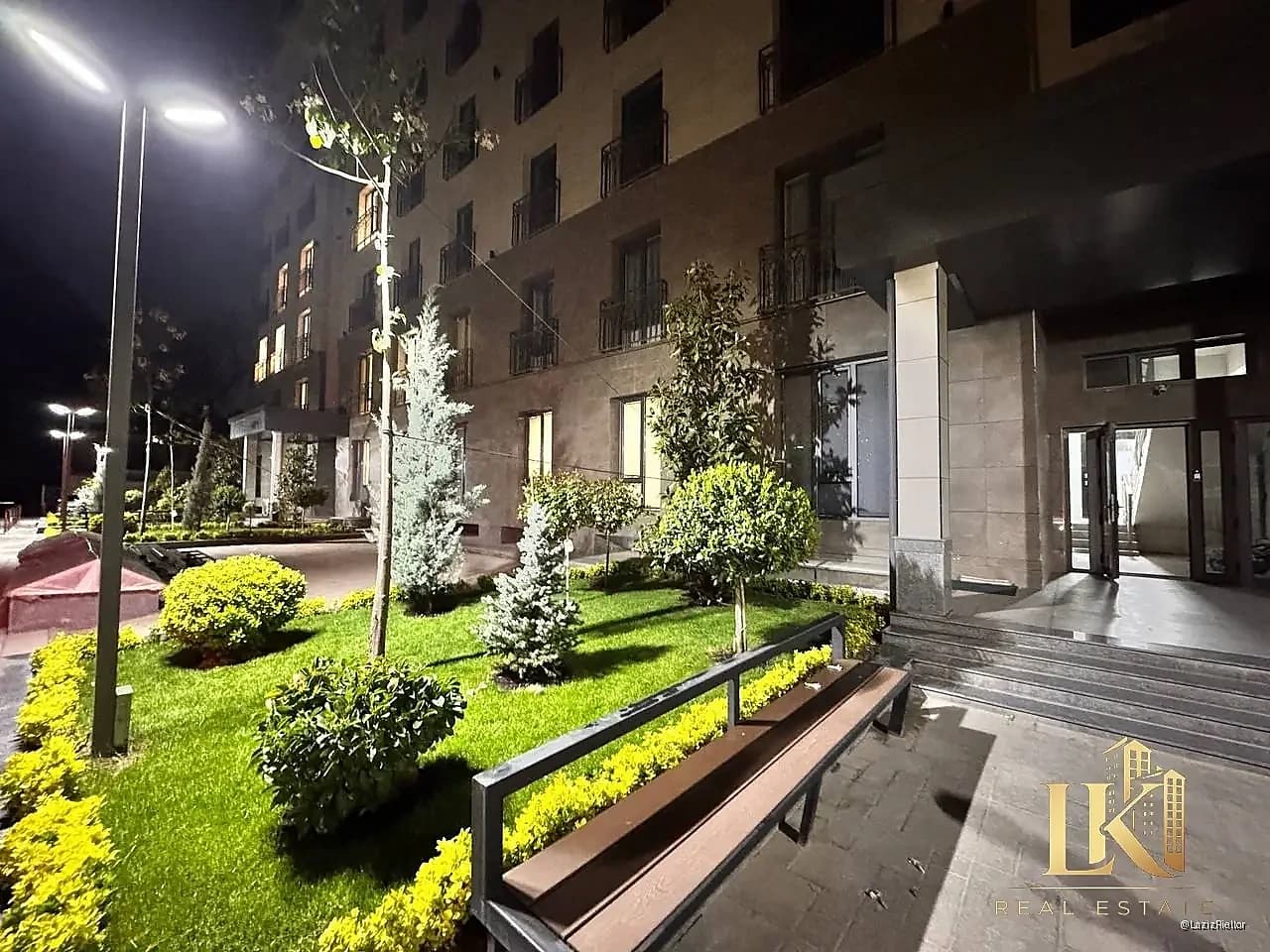 #9852 Продаётся: Юнусабадский район Ц-4 Шедевр , Централ Новостройка Ж/К Кипарис — 1